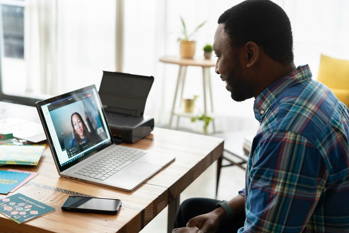 Cover Image for 5 tips for productive and efficient Google Meet online calls